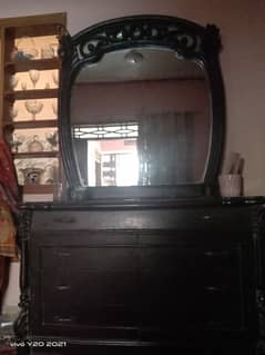 beautiful high quality dressing table