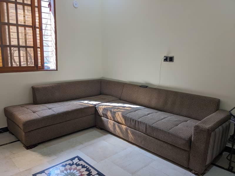 L-Shaped Sofa – Comfortable & Spacious 0