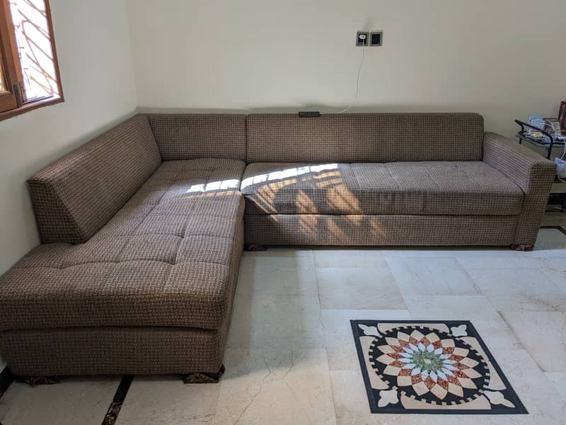 L-Shaped Sofa – Comfortable & Spacious 4