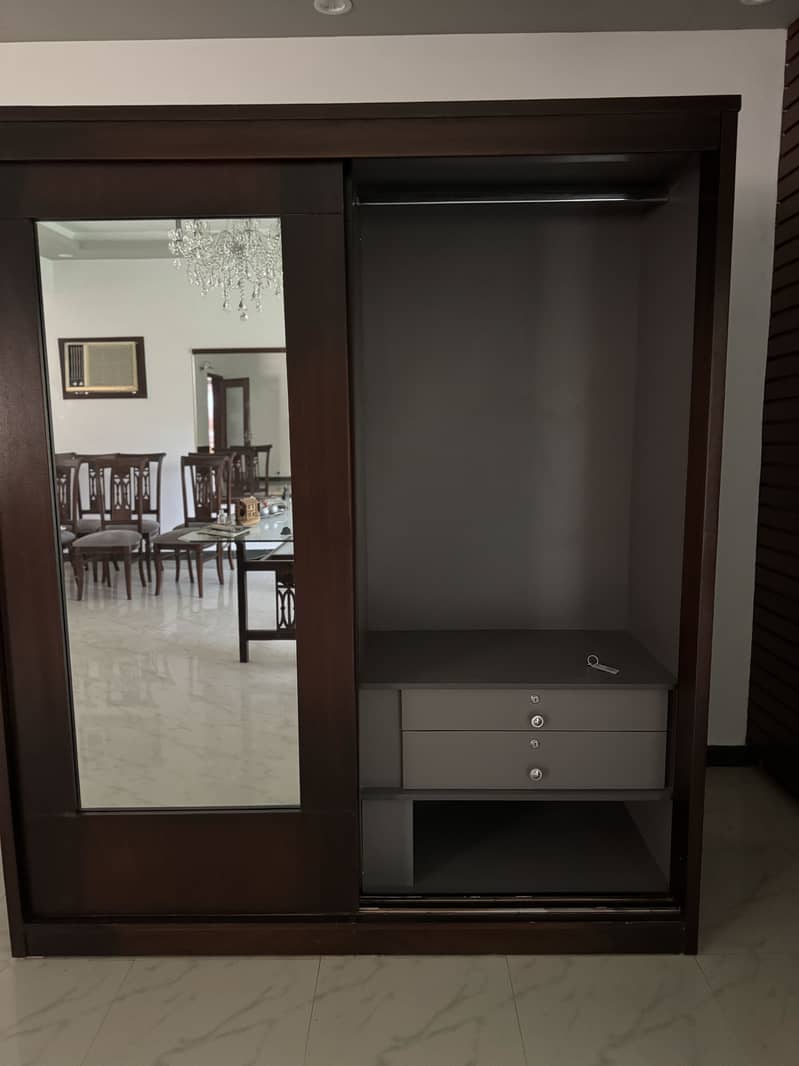 Habitt william sliding wardrobe (urgent sale!) 2