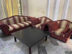 5 seater sofa set with center table