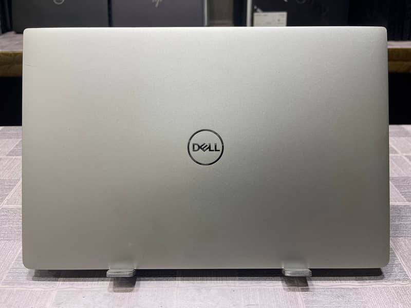 Dell XPS 13 7390 i7 10th Gen  (0322-8832611) 0