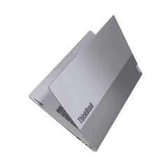 Lenovo core i7 13th gen.    Ddr5 ram 8Gb,  512 Gb ssd