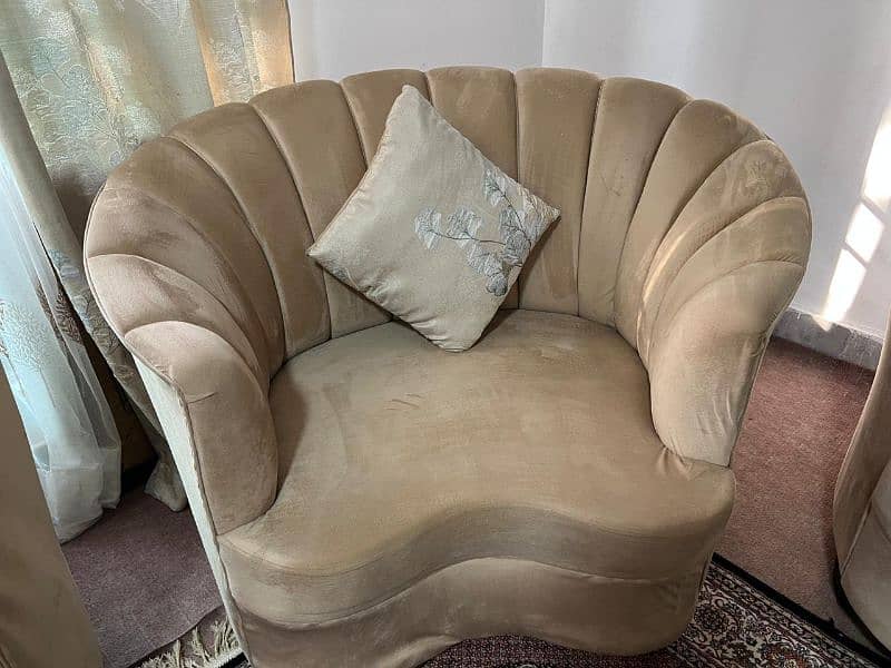 10 seater sofa set with 5 tables 4