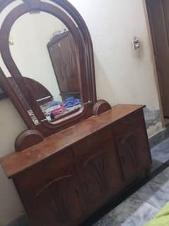 dressing table