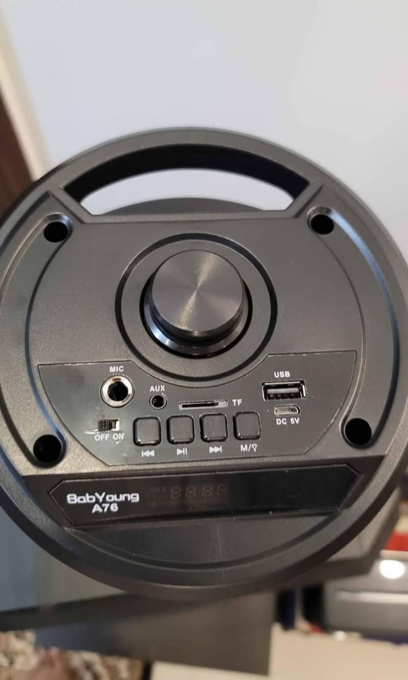 Bluetooth Speaker Just Box Open Not Used / Contact Whatsapp or Mobile 11