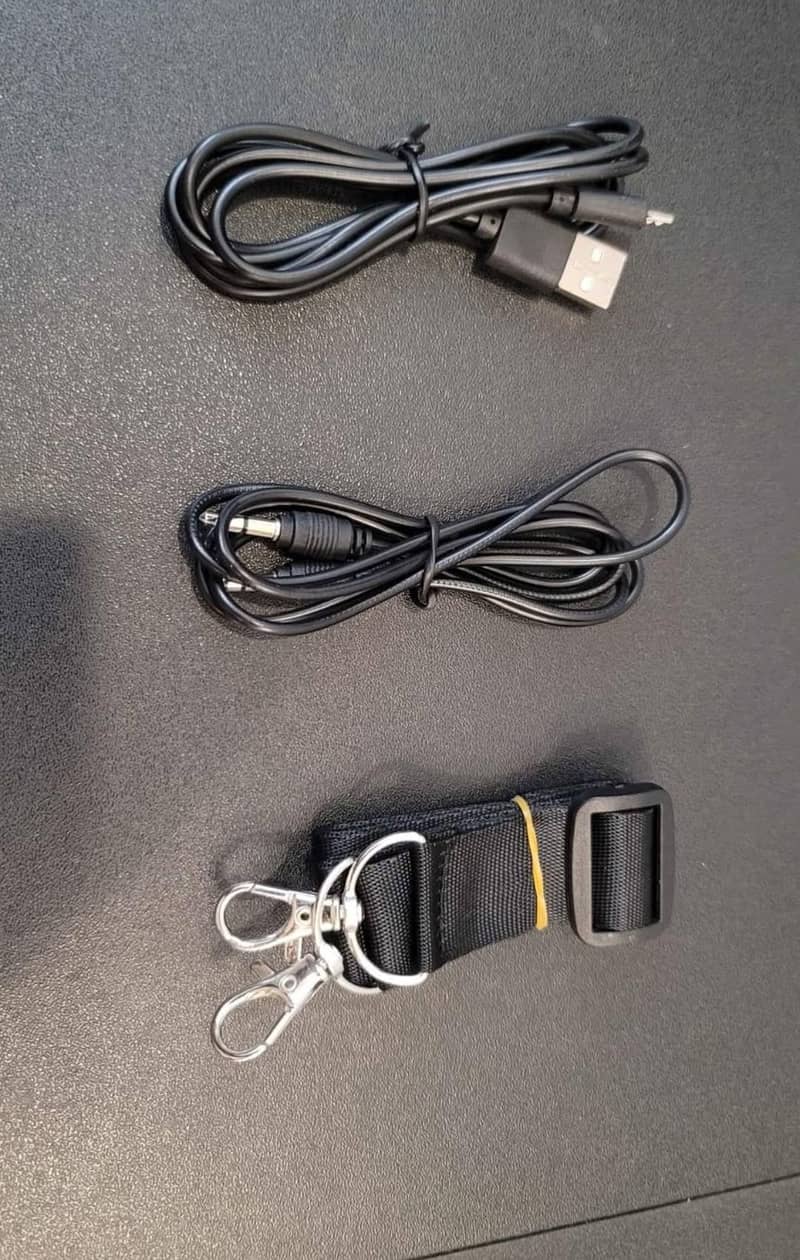 Bluetooth Speaker Just Box Open Not Used / Contact Whatsapp or Mobile 13