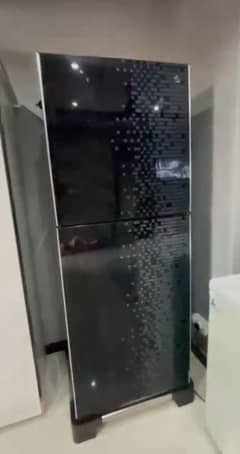 Pel refrigerator full size glass door