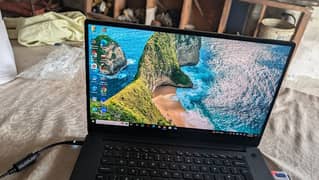 Dell persion 5540 i9 9th generation 4k 16/512