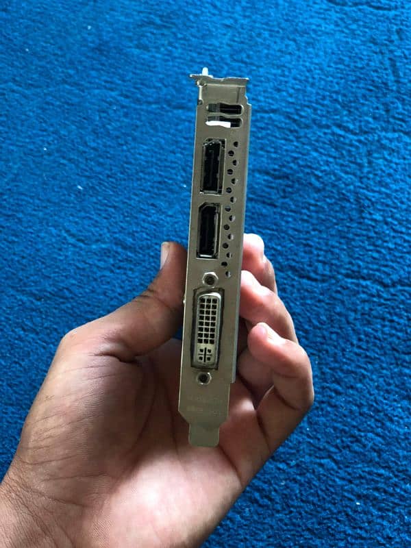 Nvidia Quadro 2000 1GB DDR5 128Bit 4