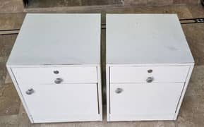 2 Box Cabinets for Sale 10/9 Condition One Hand Use Papper White Color