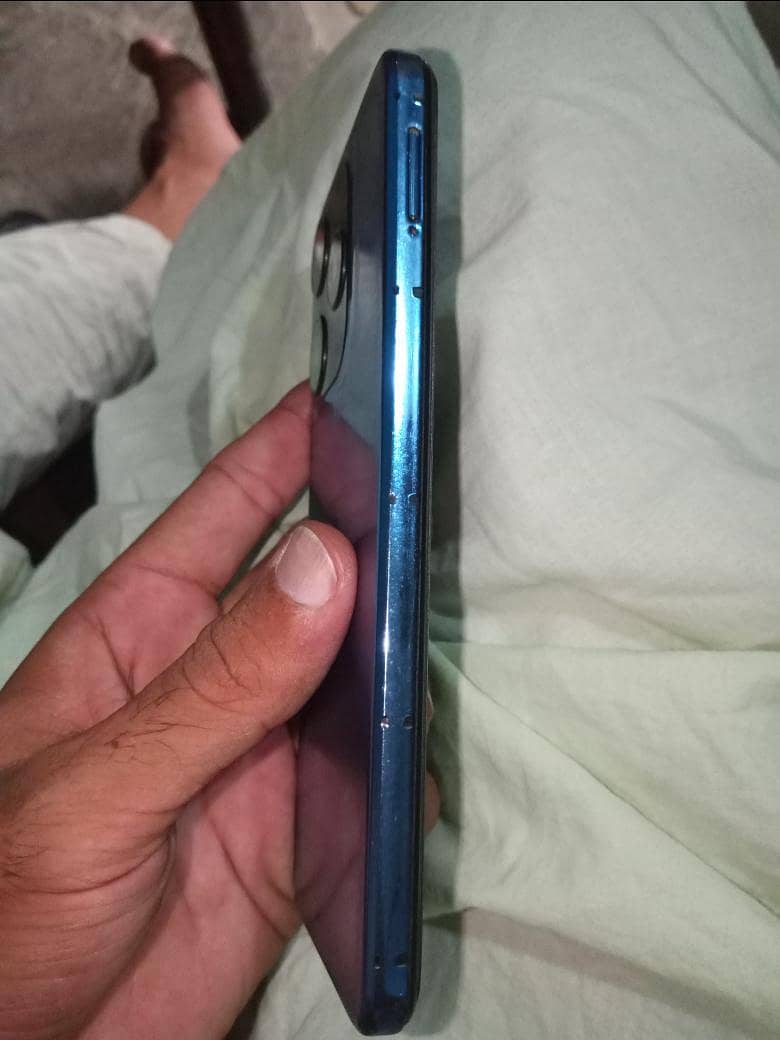 Exchang posibl Techno spark 10c 4+4 128 ful box. Only cal+whatsap 4