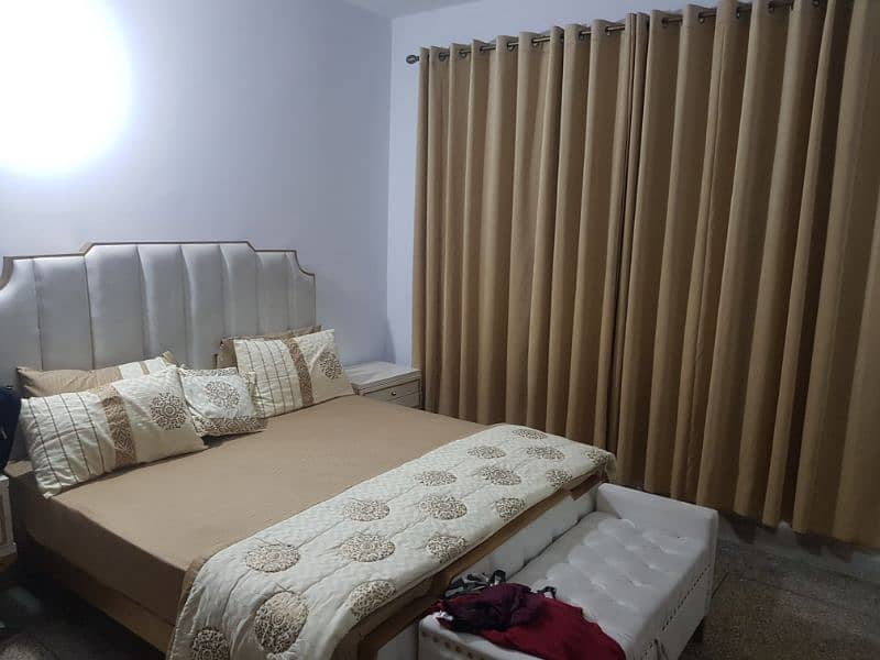 Bedset with side tables, dressing set, seater and mattress 1