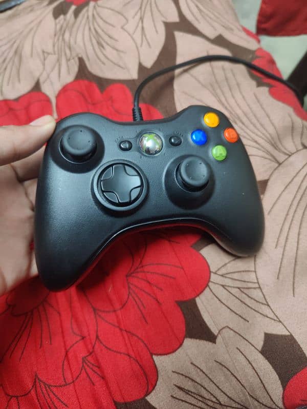 HP pavilion power 15-cb0xx with new XBoX Gaming Controller. 7