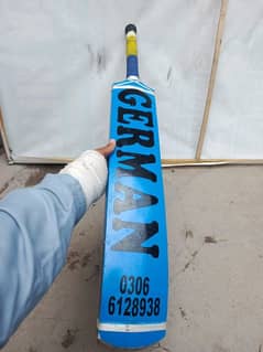 German bat with weight 840 gram