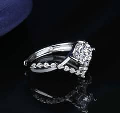 CRYSTAL DIAMOND RING
