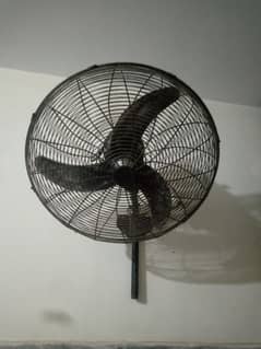Wahid Bracket Fan