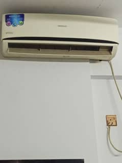 1.5 ton sprit Kenwood ac