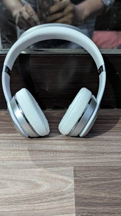 Beats solo 3 Wireless Headphones
