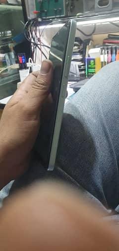 Redmi A3 4gb ram 64gb room new hai 2month USS Kia hai completely box