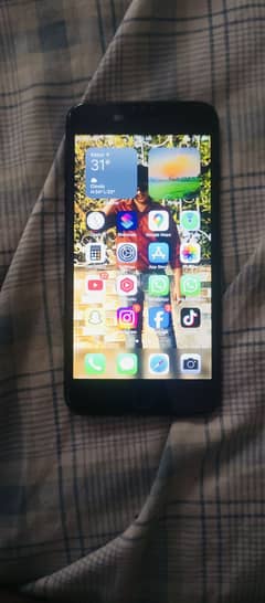 iPhone 7Plus Non PTA 128Gb Factory Unlocked