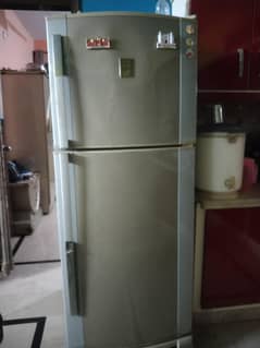 Dawlance fridge Large
