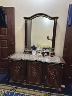 Dressing table for sale