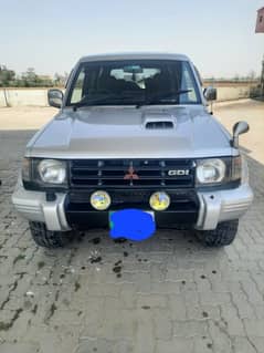 Mitsubishi Pajero 1992