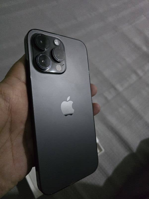 iphone 14 pro max Non Pta 256 with Box and Data Cable 1