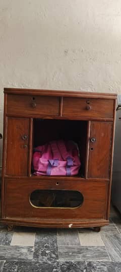 LCD/TV TROLLY OR STAND IN WOOD
