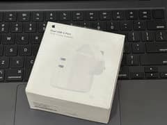 35W Dual USB-C Port Power Adapter
