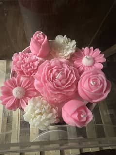 Pink & White Floral Candle Bouquet – Elegant Handmade Gift