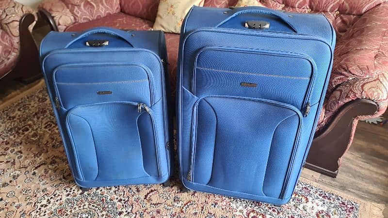 large 40 kg bags suitcase luggage 0