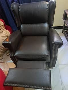 recliner chair in good condition
