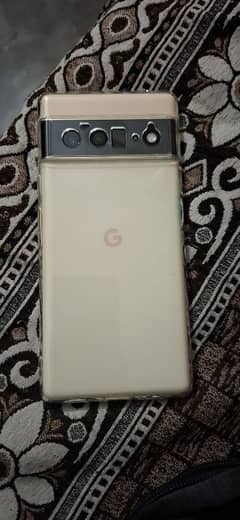 Phone lush hi betri strong hi koi fold nai