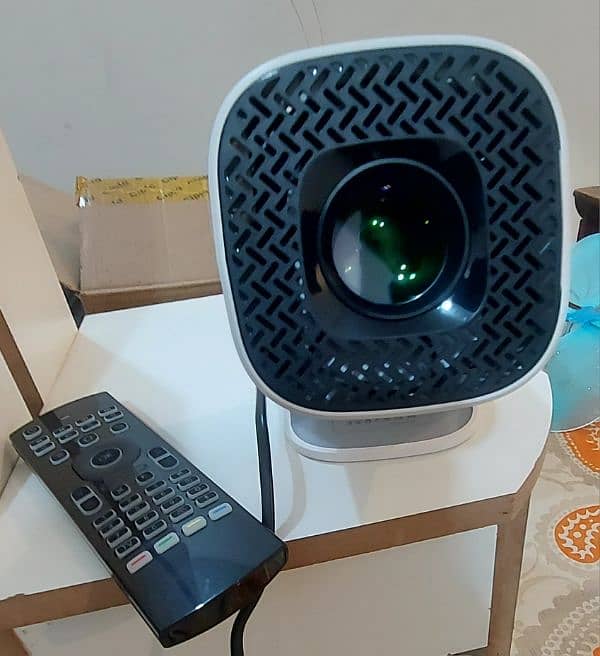 android multimedia projector with 450 ANSI Lumens Brightness 7