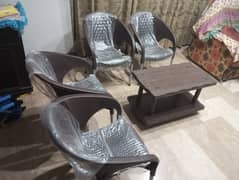 Table & chairs