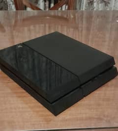 Original PlayStation 4 (including 2 controllers).