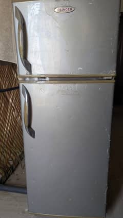 Sale Singer Medium Size Fridge