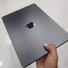 Macbook Pro 14" 24GB/ 1TB M4 Pro Black