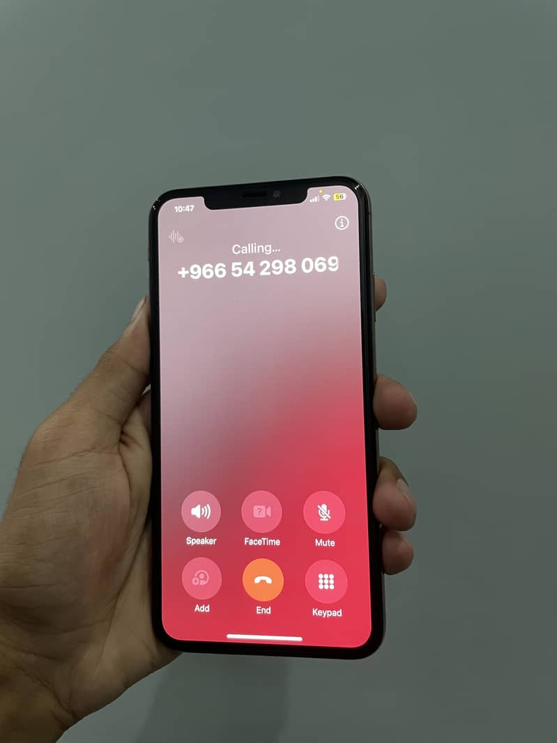 Iphone xs max with box 0