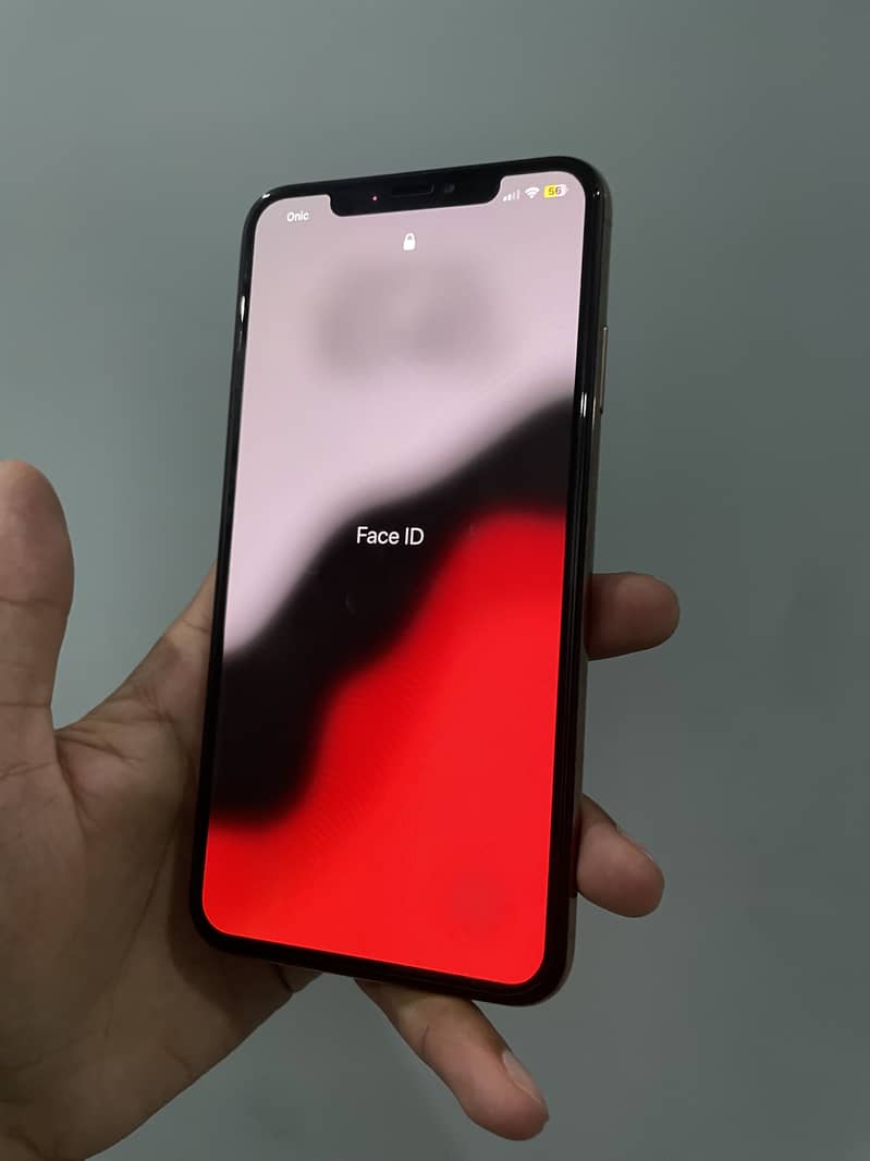Iphone xs max with box 3