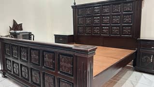 King size pure wooden bed