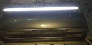 Pel DC inverter hai 1 ton condition 9 hai vip chal rha hai