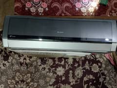 GREE INVERTER 1.5 TON