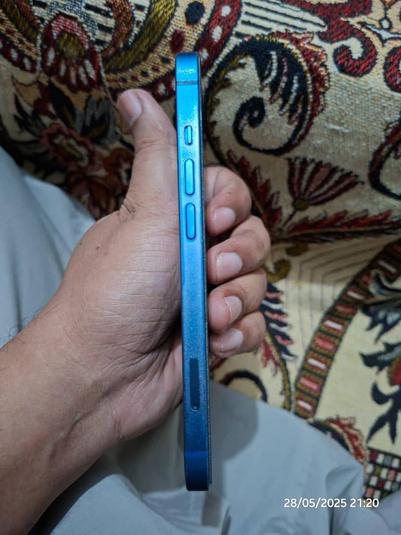 iPhone 13 128GB Factory Unlocked Non PTA sim time available 5