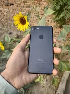 iphone 7 (128) (PTA)