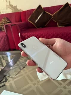 Iphone Xs Max 64gb Non Pta, with original box and charger