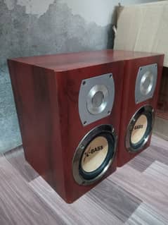 branded bookshelf speaker woofer + amplifier for computer gaming pc