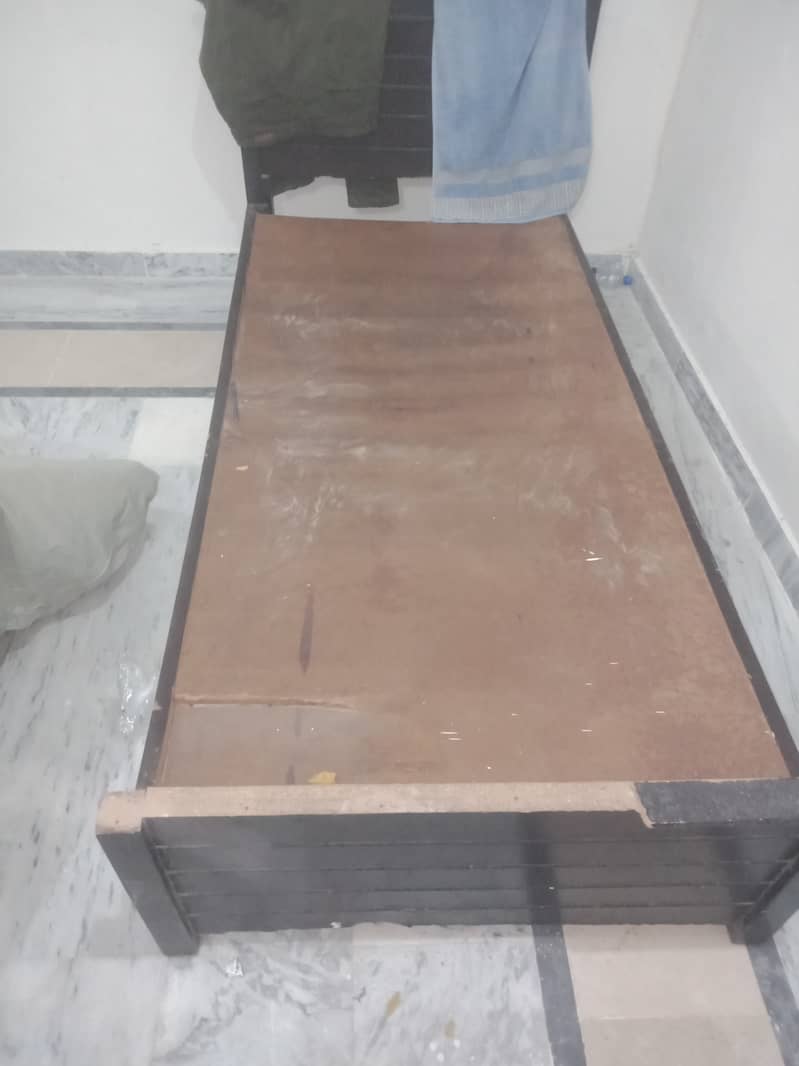 2 single Bed with matress and side tables 3